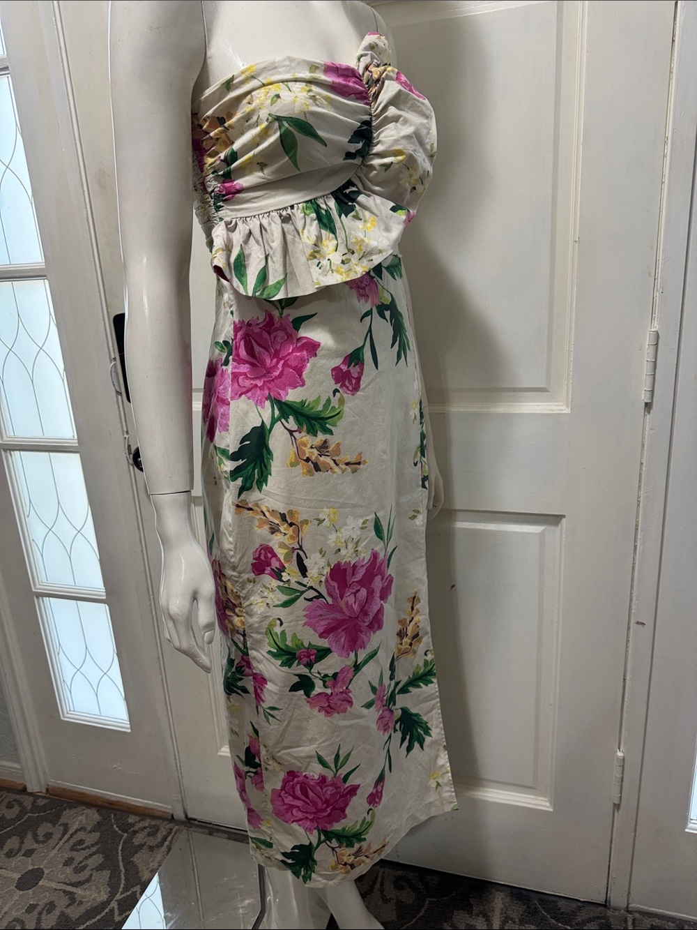 Vineyard Vines Strapless Floral Ruffle Midi Dress in Cream and Pink Size 2 - Picture 9 of 16